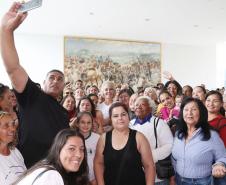 Paraná é o primeiro estado a adotar dispositivo para mulheres em situação de risco - Foto: Rogério Machado/SECS