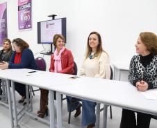 Secretária da Família e Desenvolvimento Social, Fernanda Richa, participa de encontro de gestores na Casa da Mulher Brasileira - Foto: Rogério Machado/SECS