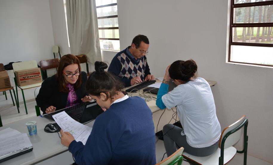 Mais de 300 mulheres encarceradas em unidades prisionais de Curitiba e Região Metropolitana tiveram suas penas revisadas e foram beneficiadas com um mutirão carcerário, concluído na sexta-feira (14). A ação fez parte da primeira fase do projeto Cidadania nos Presídios, do Conselho Nacional de Justiça (CNJ), encerrada nesta segunda-feira (17), em uma cerimônia na sede do Tribunal de Justiça, em Curitiba. Curitiba, 17/10/2016.Foto: Divulgação Depen PR