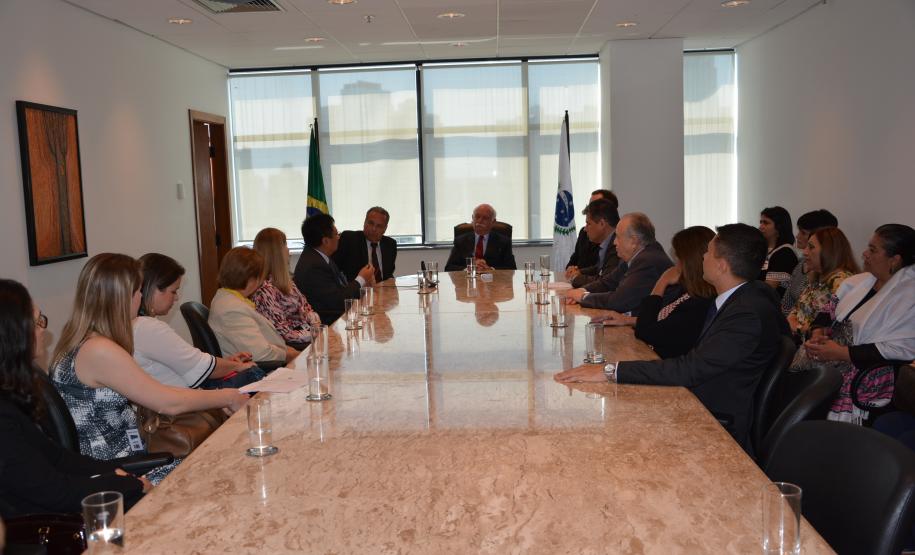 Mais de 300 mulheres encarceradas em unidades prisionais de Curitiba e Região Metropolitana tiveram suas penas revisadas e foram beneficiadas com um mutirão carcerário, concluído na sexta-feira (14). A ação fez parte da primeira fase do projeto Cidadania nos Presídios, do Conselho Nacional de Justiça (CNJ), encerrada nesta segunda-feira (17), em uma cerimônia na sede do Tribunal de Justiça, em Curitiba. Curitiba, 17/10/2016.Foto: Divulgação Depen PR