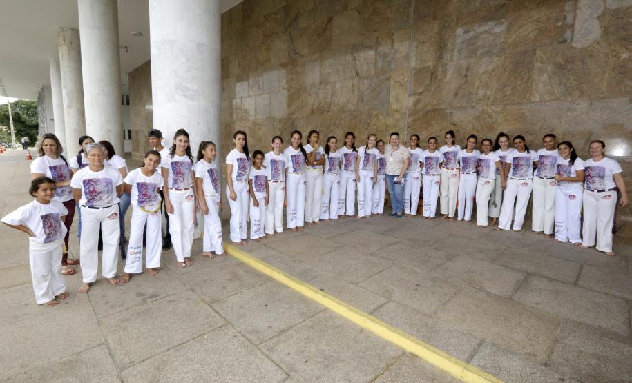 Secretária do Trabalho e Desenvolvimento Social, Fernanda Richa, participa da entrega de 27 veículos para as Delegacias da Mulher em 14 cidades.Fotos: Rogério Machado / SECS