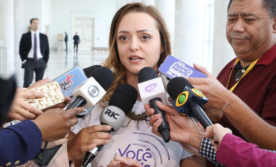 Paraná é o primeiro estado a adotar dispositivo para mulheres em situação de risco - Foto: Rogério Machado/SECS