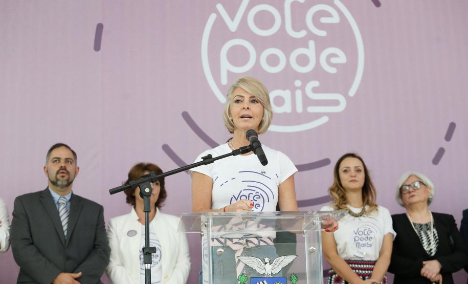 Paraná é o primeiro estado a adotar dispositivo para mulheres em situação de risco - Foto: Rogério Machado/SECS