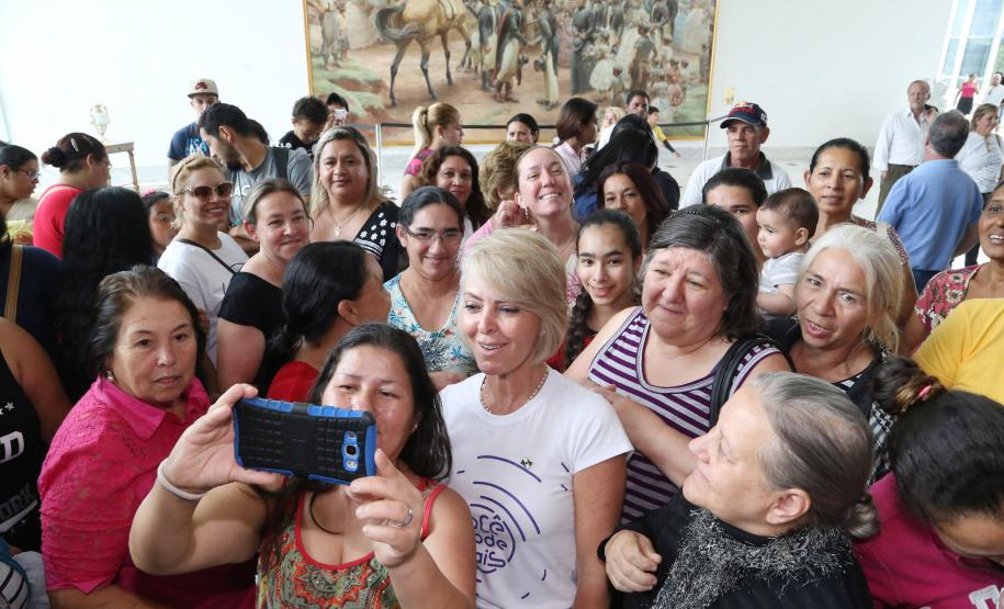 Paraná é o primeiro estado a adotar dispositivo para mulheres em situação de risco - Foto: Rogério Machado/SECS