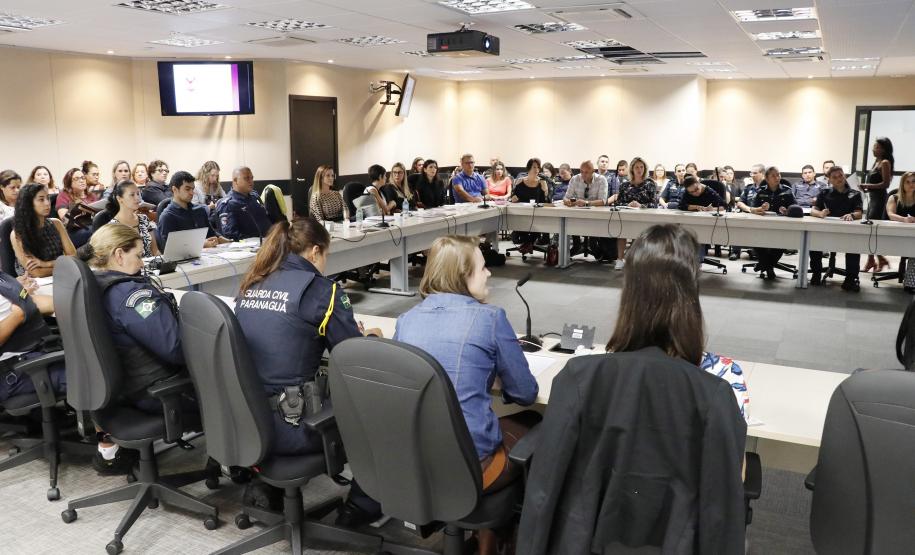 Capacitação para municípios orienta como usar o botão do pânico - Foto: Fábio Schafer/SEDS