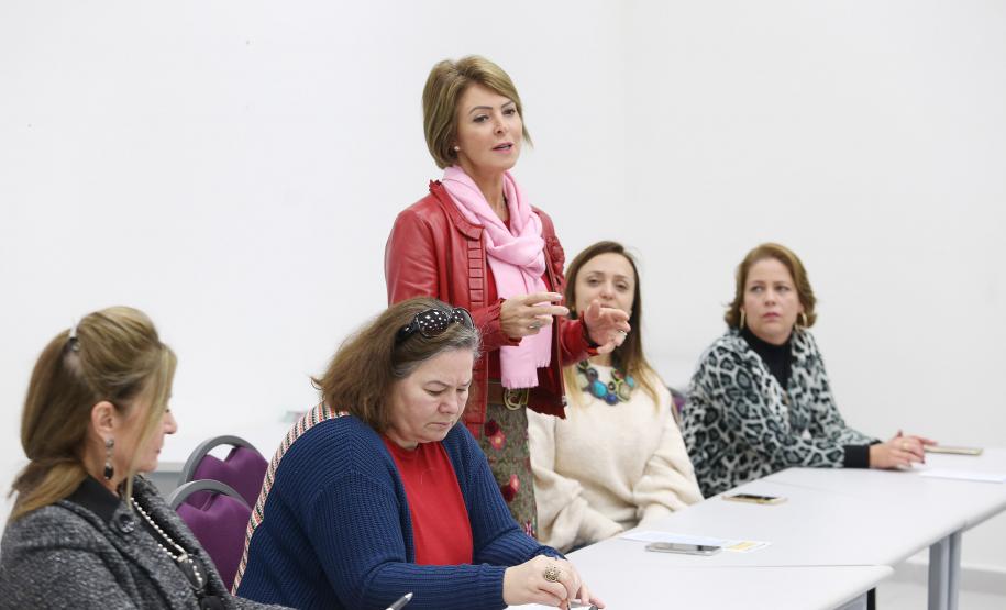 Secretária da Família e Desenvolvimento Social, Fernanda Richa, participa de encontro de gestores na Casa da Mulher Brasileira - Foto: Rogério Machado/SECS