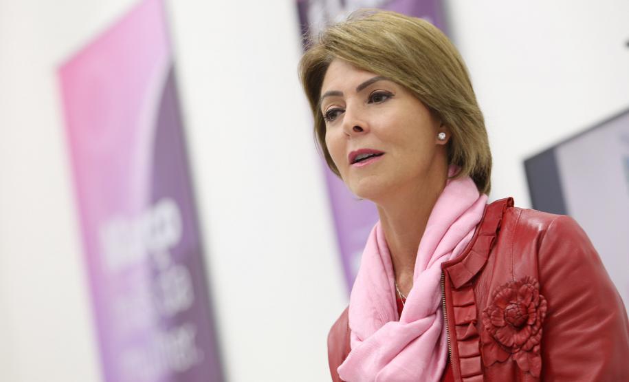 Secretária da Família e Desenvolvimento Social, Fernanda Richa, participa de encontro de gestores na Casa da Mulher Brasileira - Foto: Rogério Machado/SECS