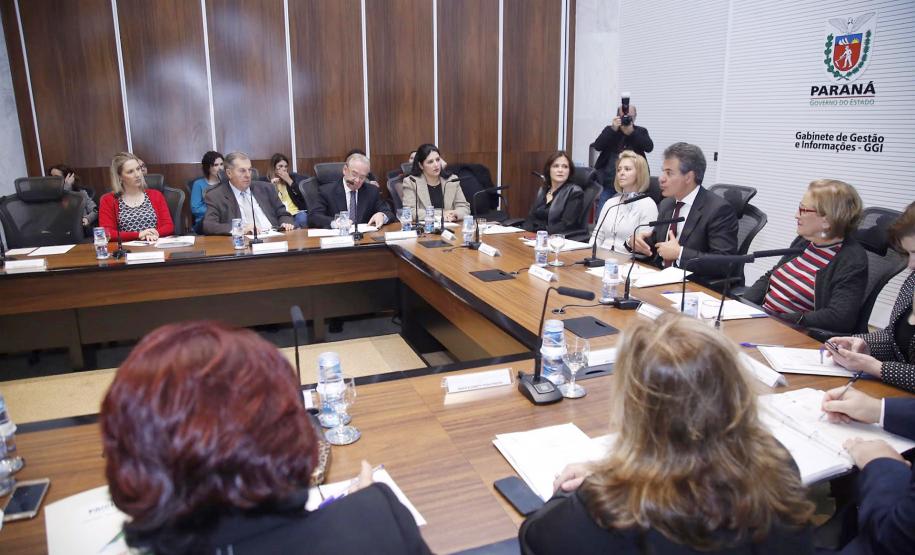 31/08/2016 - Fernanda Richa comanda a primeira reunião do Codesul em 2016 - Foto: Rogério Machado/SECS Secretária da Família e Desenvolvimento Social, Fernanda Richa, comanda a primeira reunião do Codesul em 2016 - Foto: Rogério Machado/SECS - Foto: Rogério Machado/SECS