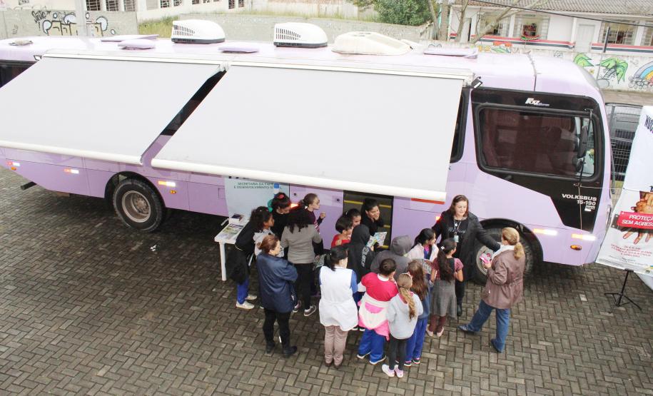 Ônibus Lilás orienta sobre direitos das mulheres em seis municípios - Foto: Aliocha Maurício/SEDS