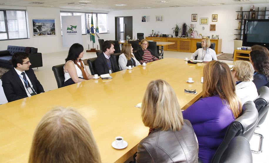 Secretária da Família e Desenvolvimento Social, Fernanda Richa, comanda a primeira reunião do Codesul em 2016 - Foto: Rogério Machado/SECS