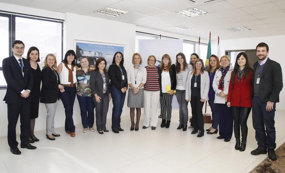 Secretária da Família e Desenvolvimento Social, Fernanda Richa, comanda a primeira reunião do Codesul em 2016 - Foto: Rogério Machado/SECS